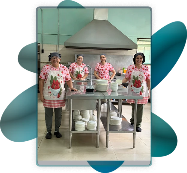 Fotografia del equipo de cocina., capacitado para llevar la asepsia del &aacute;rea en el Hogar PAM Jes&uacute;s Mar&iacute;a Vargas V&aacute;zquez